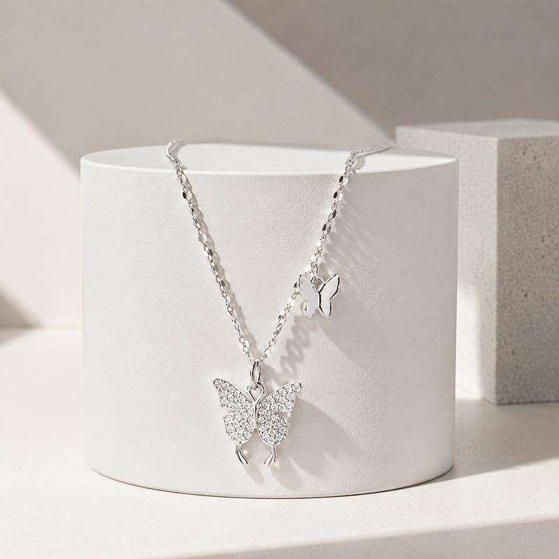 Exquisite Micro Inlaid Zircon Double Butterfly Pendant Necklace for Women Silver Color Dainty Clavicle Chain Fashion Pendant Jewelry Gift