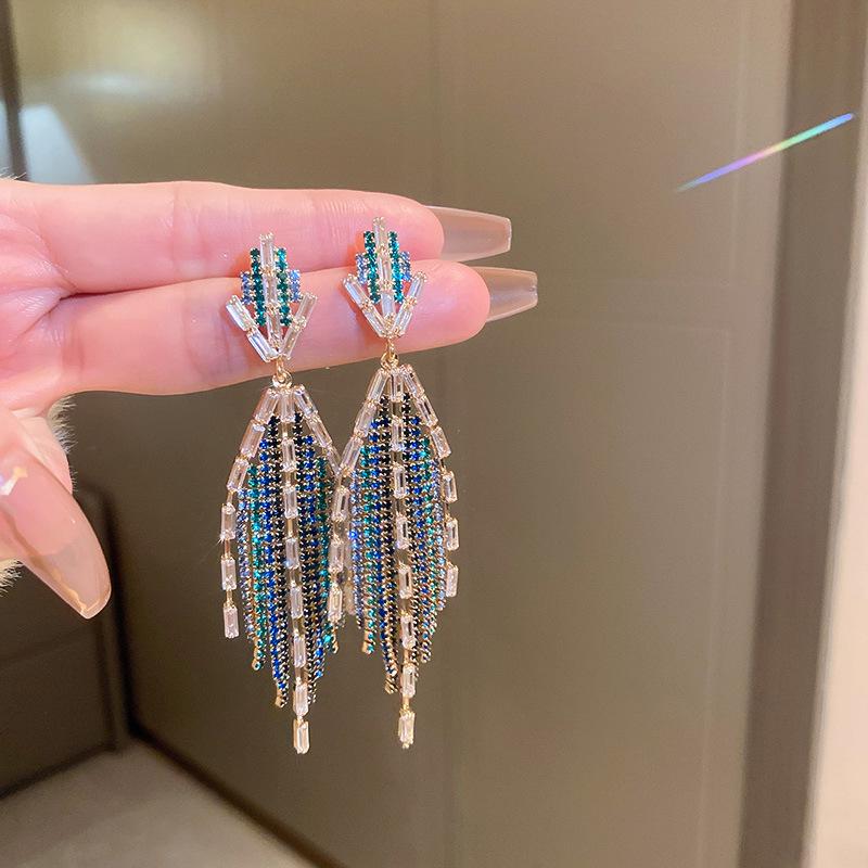 2023 Trendy Dame Øredobber med Lange Dusker og 925 Sterlingsølvnål