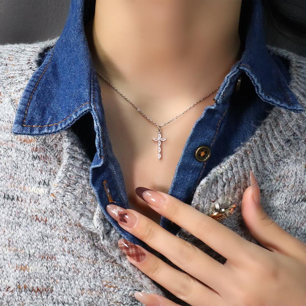 Zircon Cross Necklace Trendy Japanese Women'S Hip-Hop Kusa Wind Casual Sweater Chain Sweater Chain Diamond Collarbone Chain