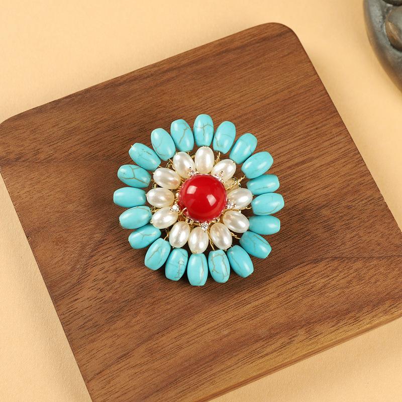 

Niche design retro pearl flower brooch temperament ethnic style personalized pin coat shawl buckle corsage women s accessories