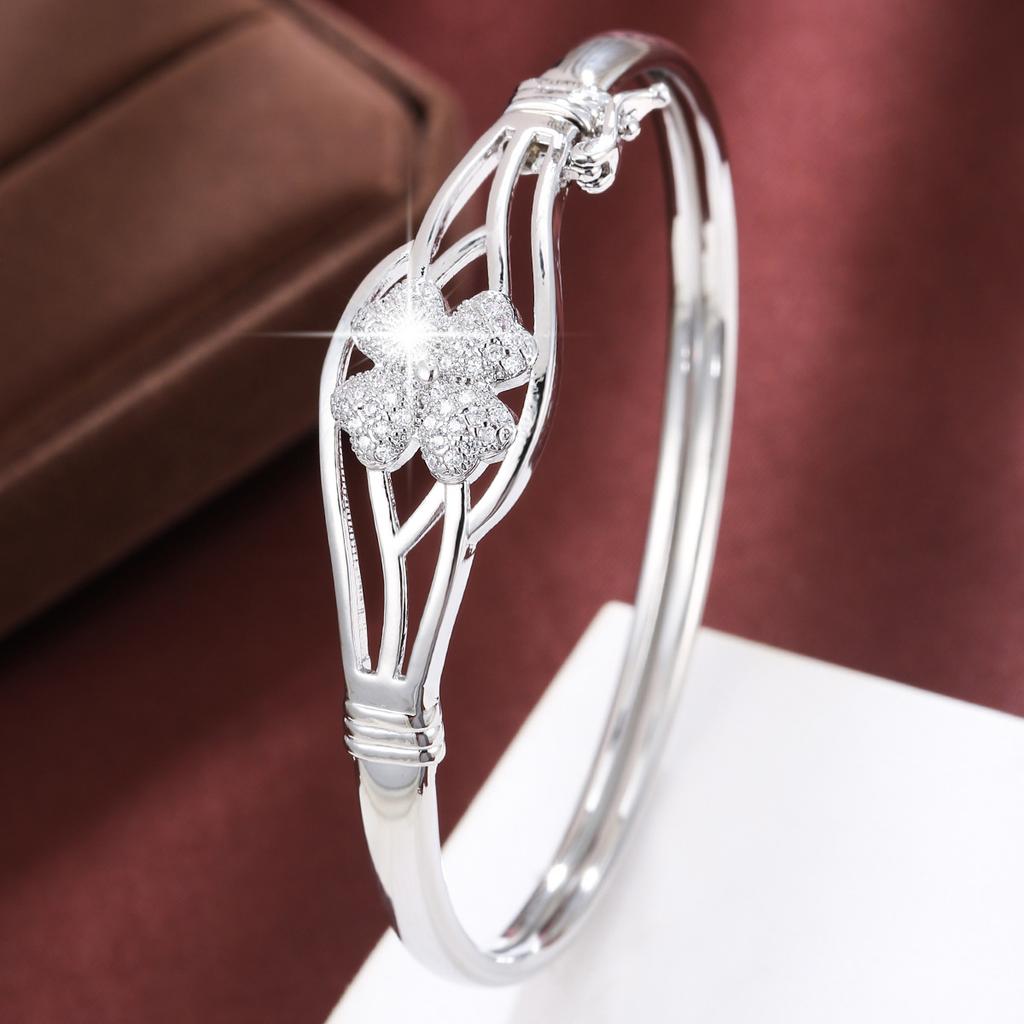 Exquisite Trendy Fashionable Flower Simple Micro-paved Zircon Four-leaf Clover Bracelet