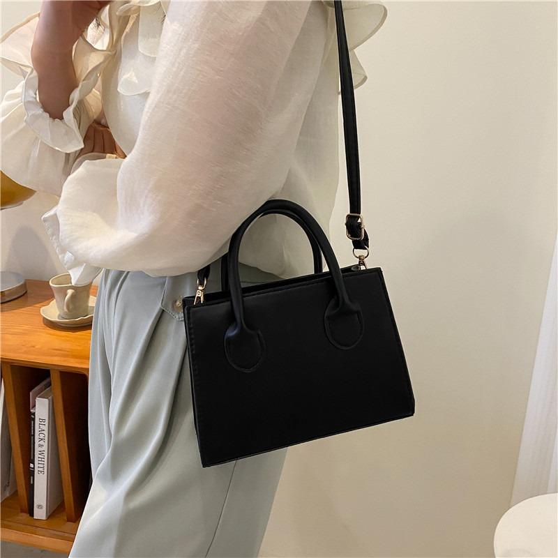 Popular textured small square bag, new popular retro handbag, simple solid color shoulder messenger women's bag