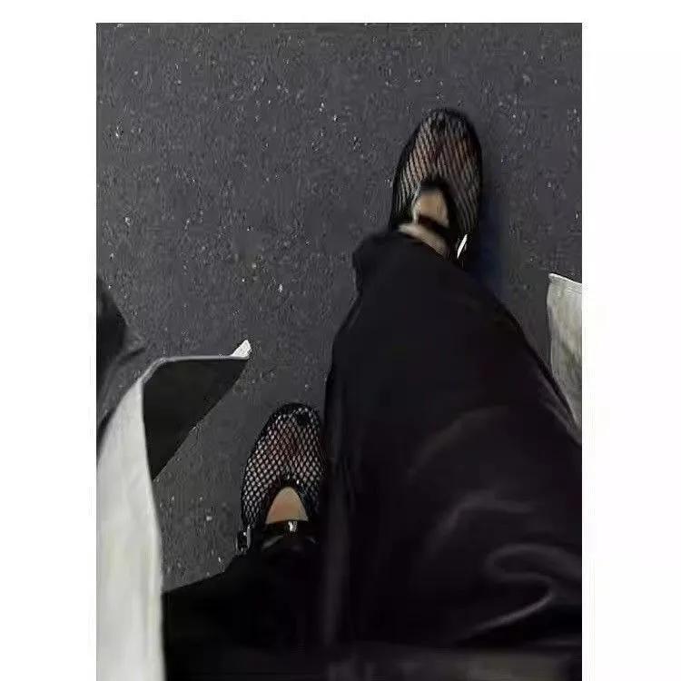 Fashion 2024 Summer Women's Mesh Ballet Flat Shoes Women's Large Round Head Breathable and Comfortable Women's Sandals