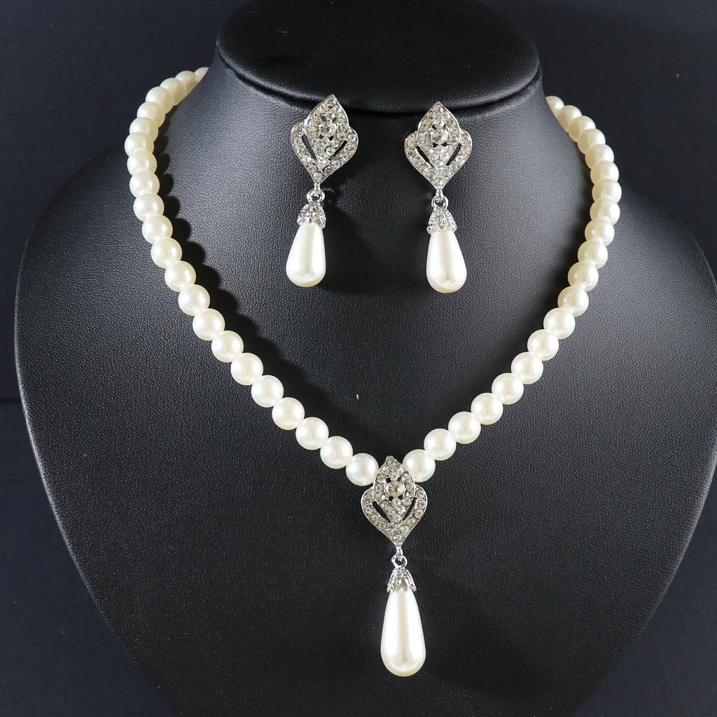 Sada šperků Perlové náušnice Svatební doplňky Štrasový náhrdelník Módní široký 2dílný set slitiny