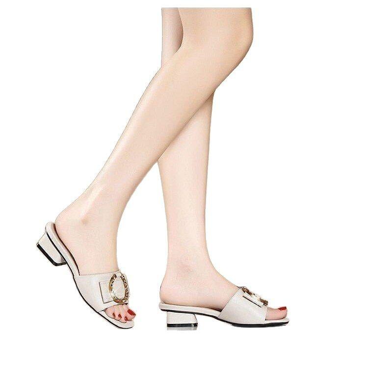 Fashion outer thick heel slippers women 2025 summer new versatile medium heel rhinestone one-word drag simple fairy sandals