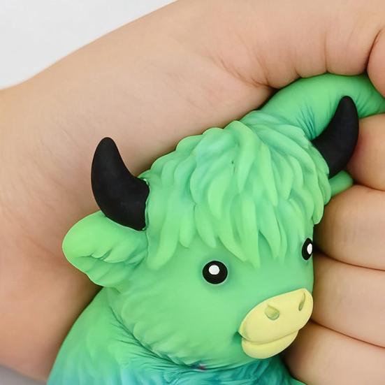 Highland Cow Squeeze Toy Stress Relief Mini Highland Cattle Sensory Fidget Toy Finger Exercise Hand Relaxation Tools Party Favors