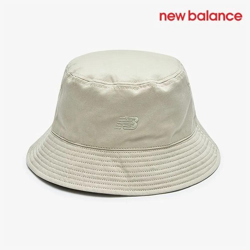 New Balance Hat /g8- NBGDFS1112 35 / Reversible Cotton Bucket Hat FREE