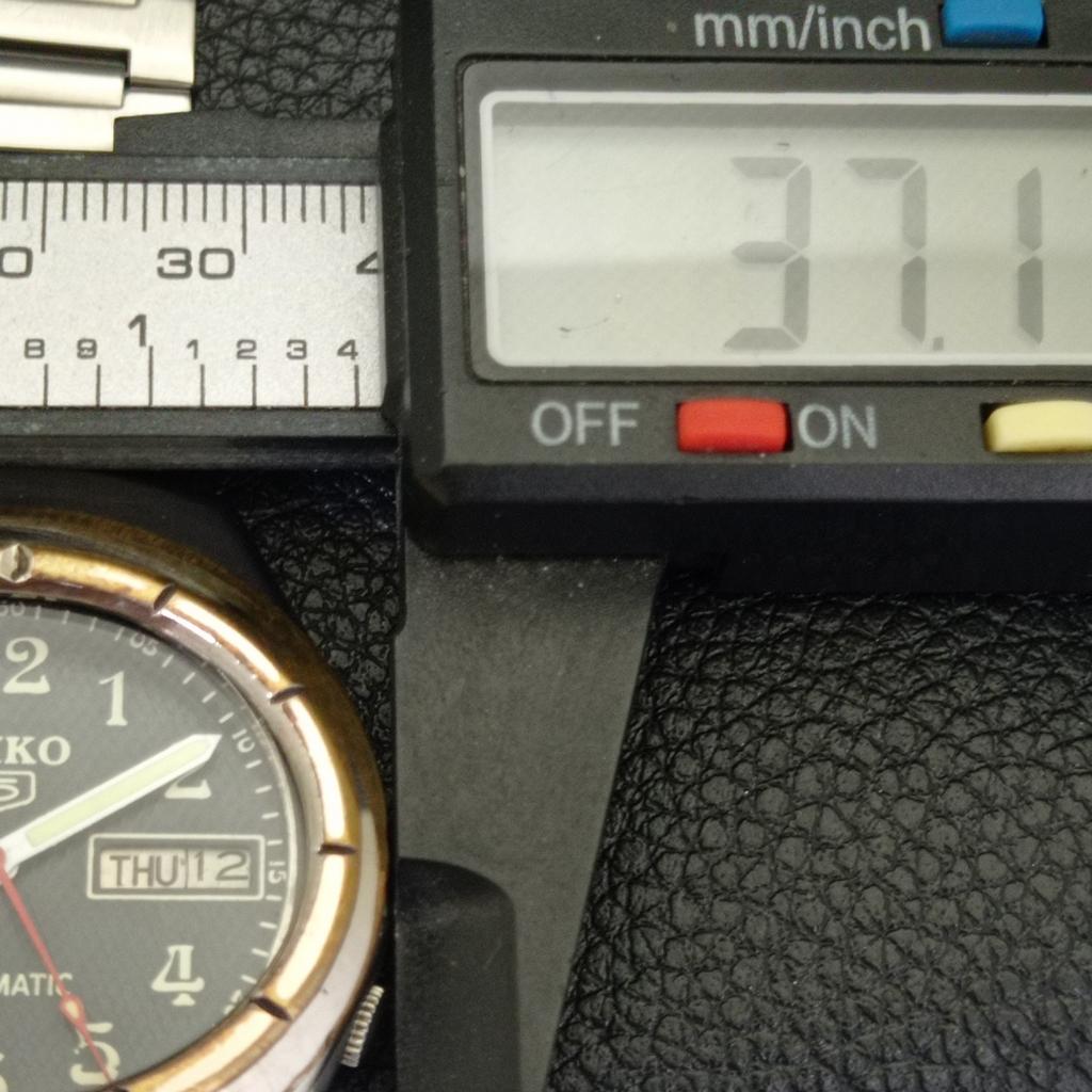 GENUINE VINTAGE SEIKO 5 AUTOMATIC JAPAN 7019A MENS BLUE DIAL WATCH a702399-5 R124-a702399