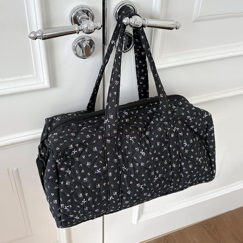 Lightweight Large Capacity Floral Quilted Travel Bag Handheld Diagonal Boston Bag Korean Version Ins Fresh Sweet Cotton Bag
