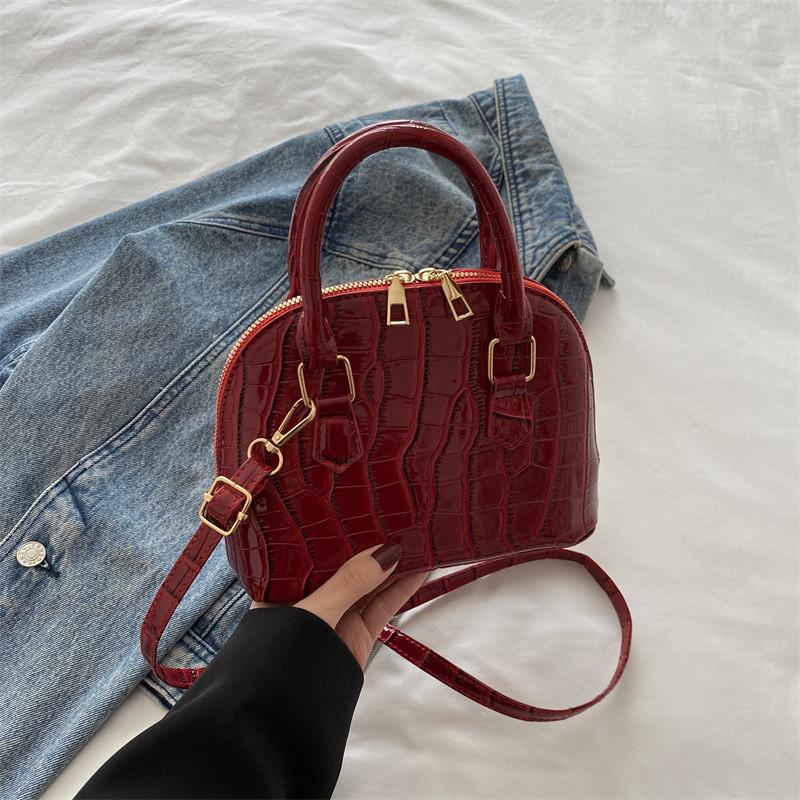 Fashionable Colorblock Shell Bag For Women Casual Street Style Handheld Tote