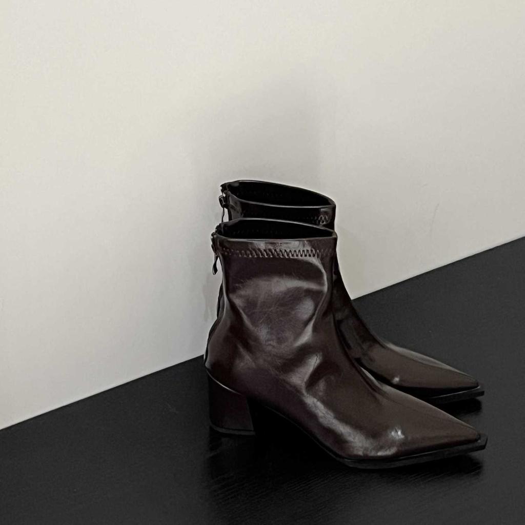 Martin boots short boots pointed black short boots women's spring season explosion high heel thick heel fashion French