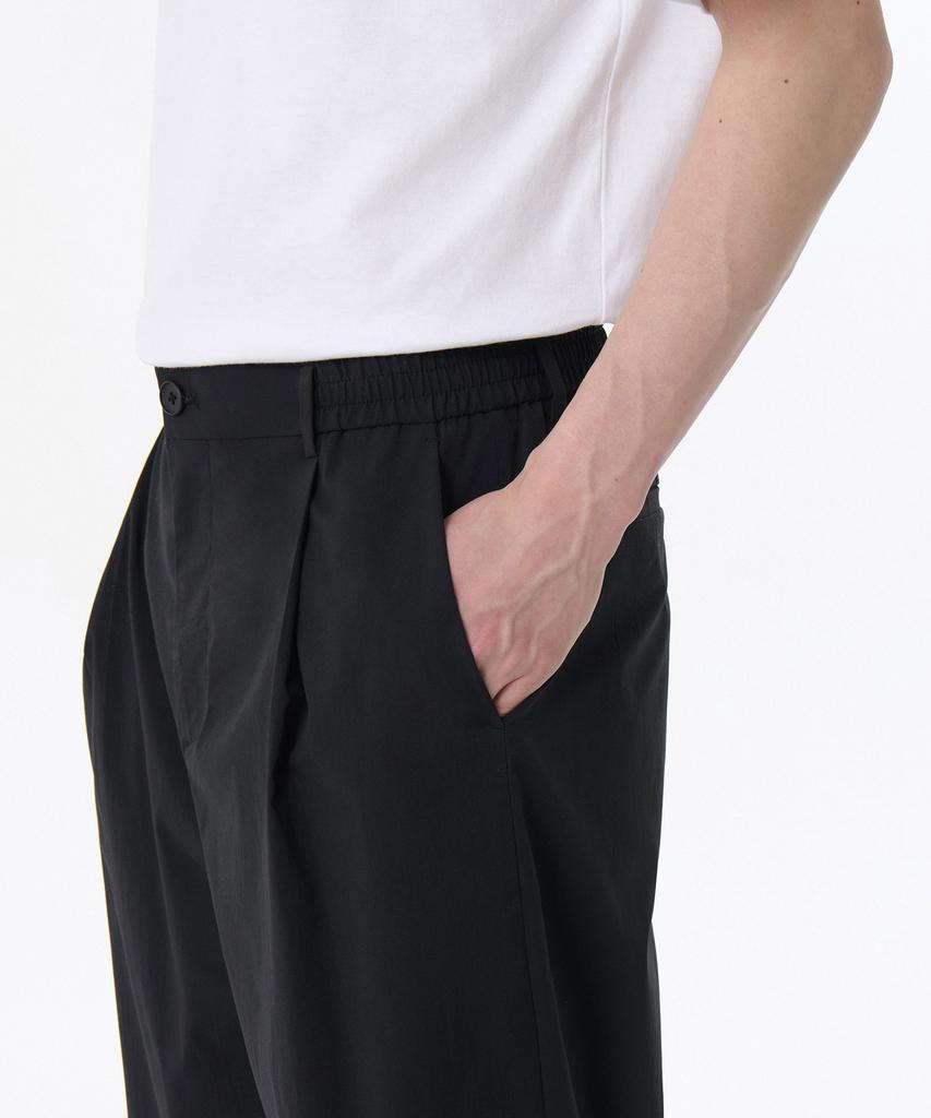 MUSINSA STANDARD Solotex One-Pleat Wide Comfort Elastic Waist Pants [Black]