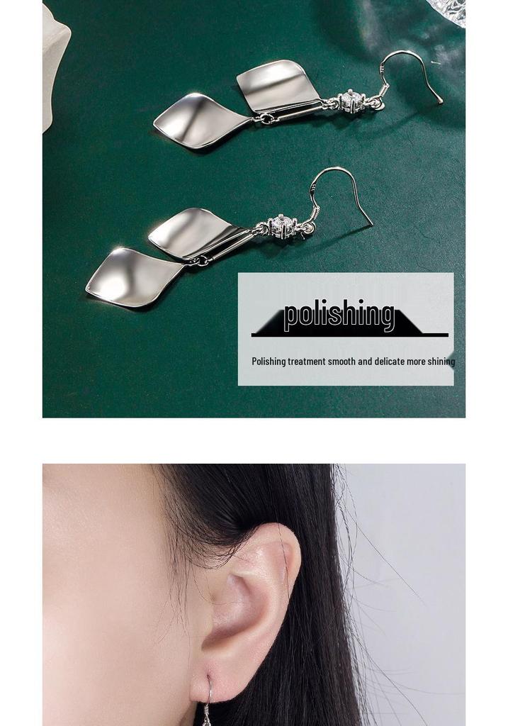 Chic Zirconia Double-Layered Leaf Dangle Earrings with Fresh Sequin Accents