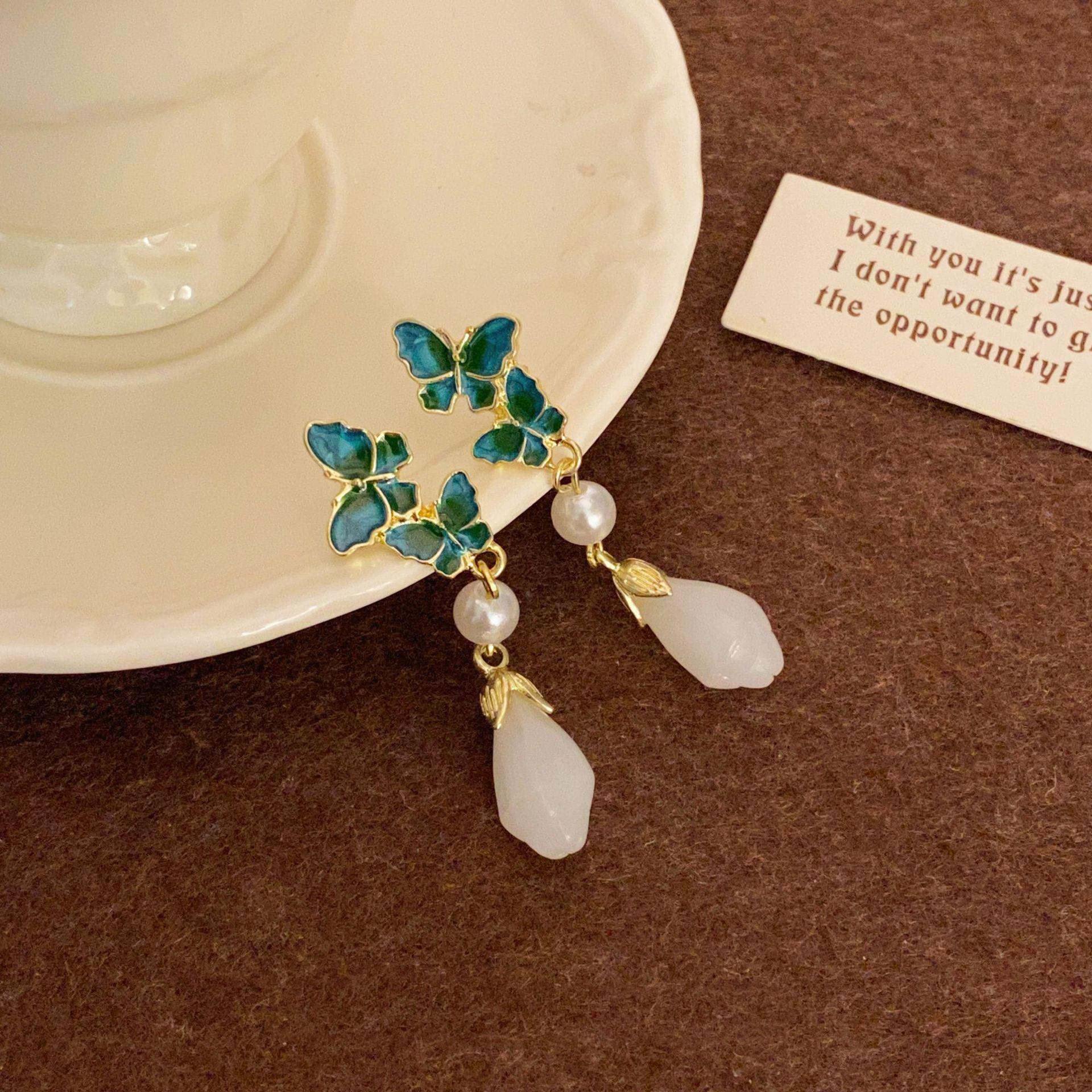 

Новые роскошные изысканные женские серьги с зеленой глазурью и бабочкой, эмалью и жемчугом