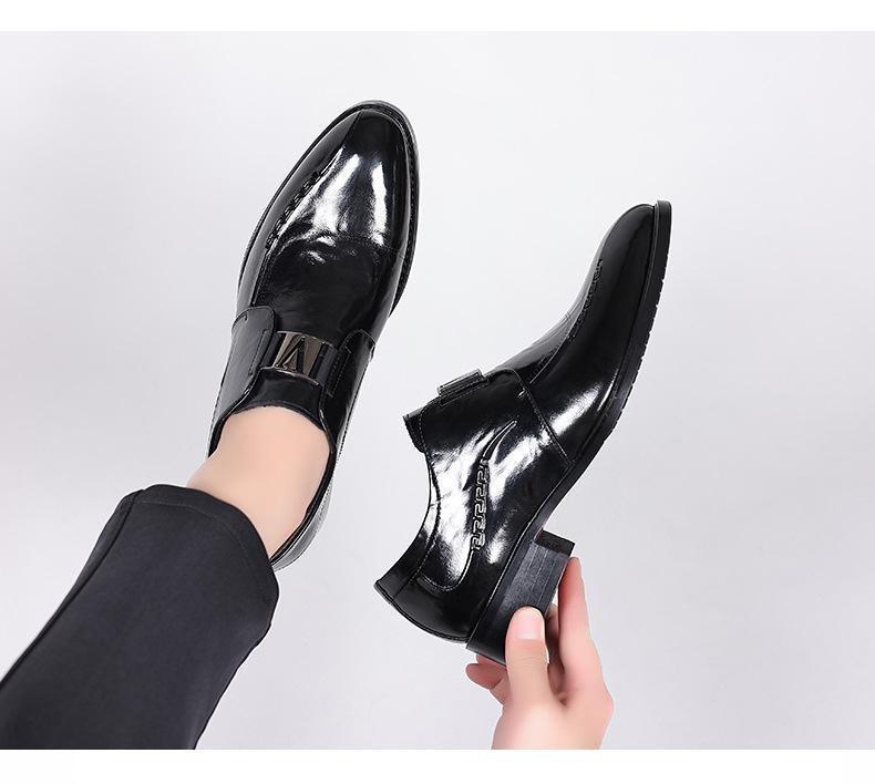 Men's Formal High-End Cowhide Leather Slip-On Shoes with Automatic Buckle and Breathable Pointed Toe Design