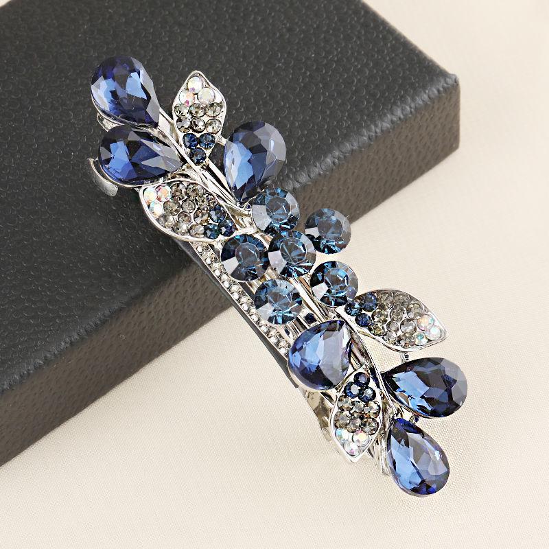Korean Crystal Hair Clip: Elegant Large Hairpin for Women, Perfect for Stylish Ponytails and High-End Hair Accessories.