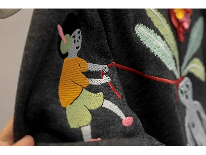 Stylish Spring Embroidered Short-Sleeve Women's Loose Slimming Round Neck T-Shirt