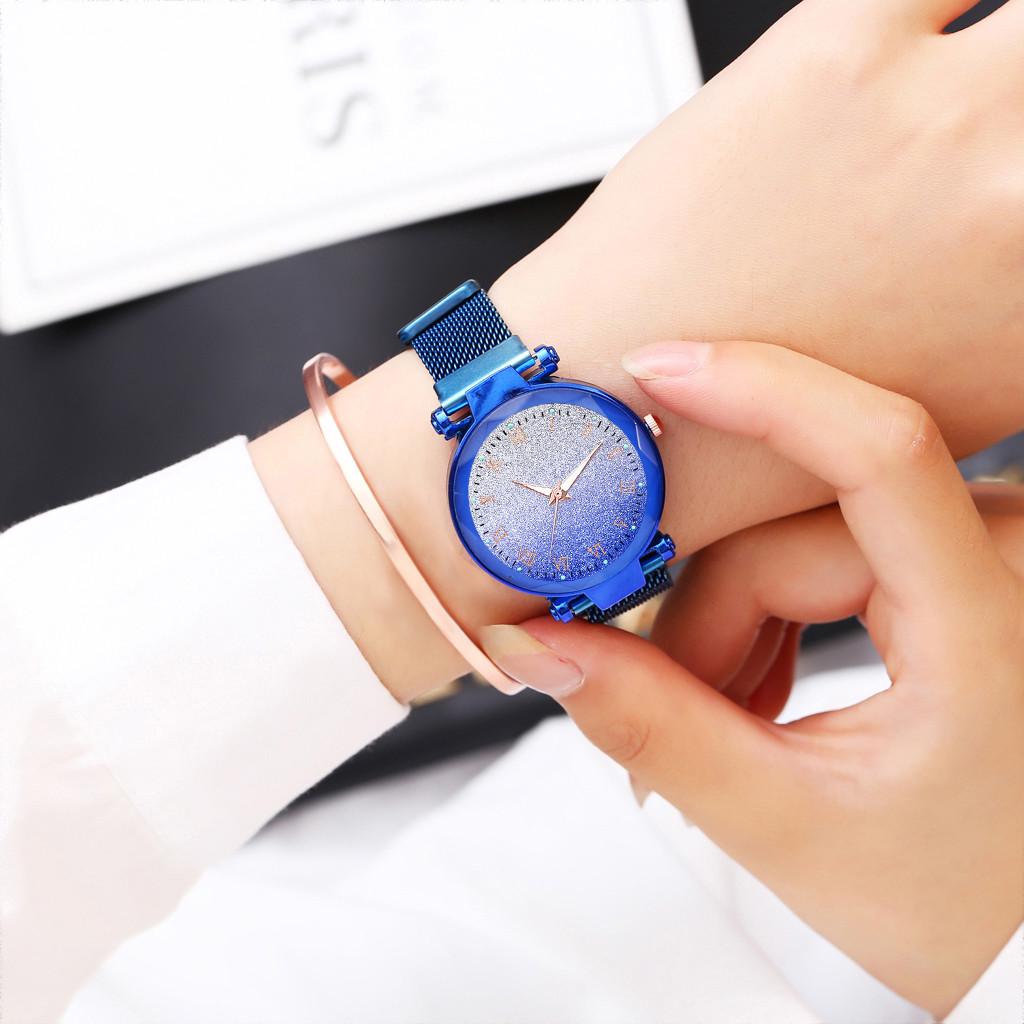 Women's Quartz Magnet Buckle Stainless Steel Sky Luminous Watch