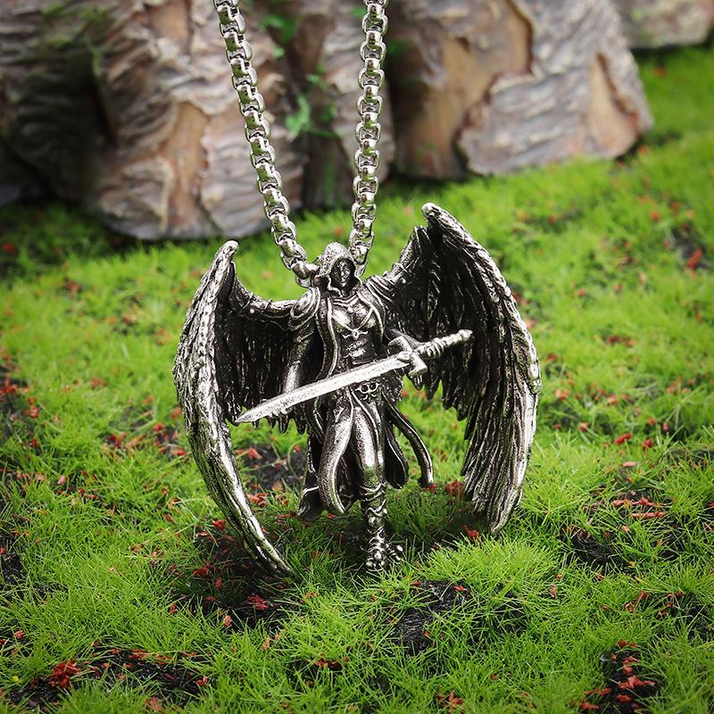 Collier avec pendentif ailes d'ange mystique gothique rétro pour hommes et femmes, bijoux tendance punk hip-hop, cadeau
