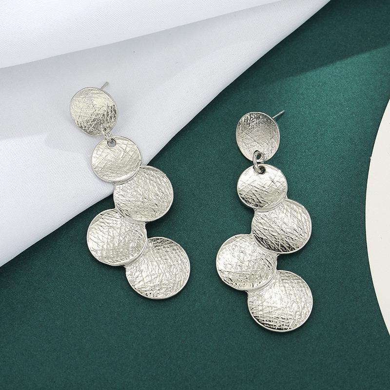 

Versatile European & American Retro Silver Multilayer Circle Stud Earrings for Women