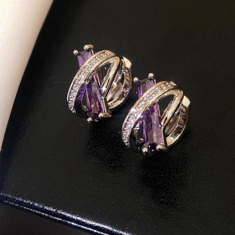 French-style Earrings - Unique Design, High-end, Small and Exquisite Stud Earrings