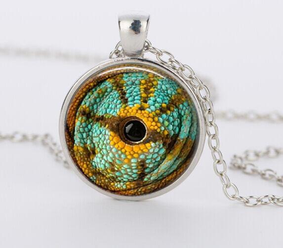 Vintage Red Cat Eye Necklace Dragon Eyes Photo Glass Cabochon Pendant Necklaces Women Men Jewelry