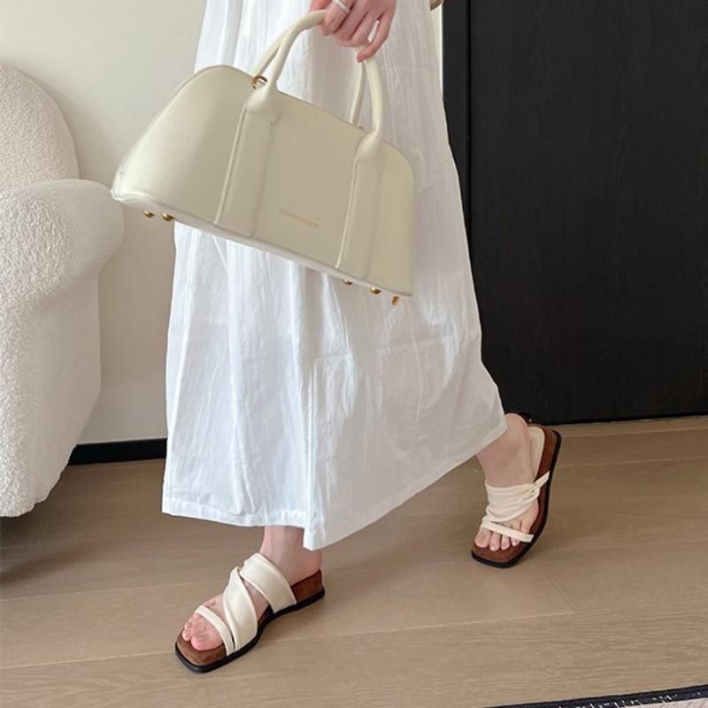 [Wang gebratenes Modell, das sich von der Außenversion unterscheidet] 4 cm quadratischer Kopf, erhöhter dicker Boden, umwickelt mit Strandurlaubs-Slippern