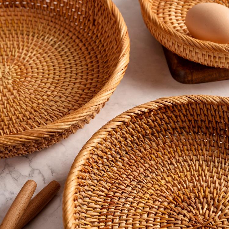 Vietnamese Handmade Rattan & Bamboo Basket for Fruit or Steamed Buns - Round, Simple Design for Household Use
