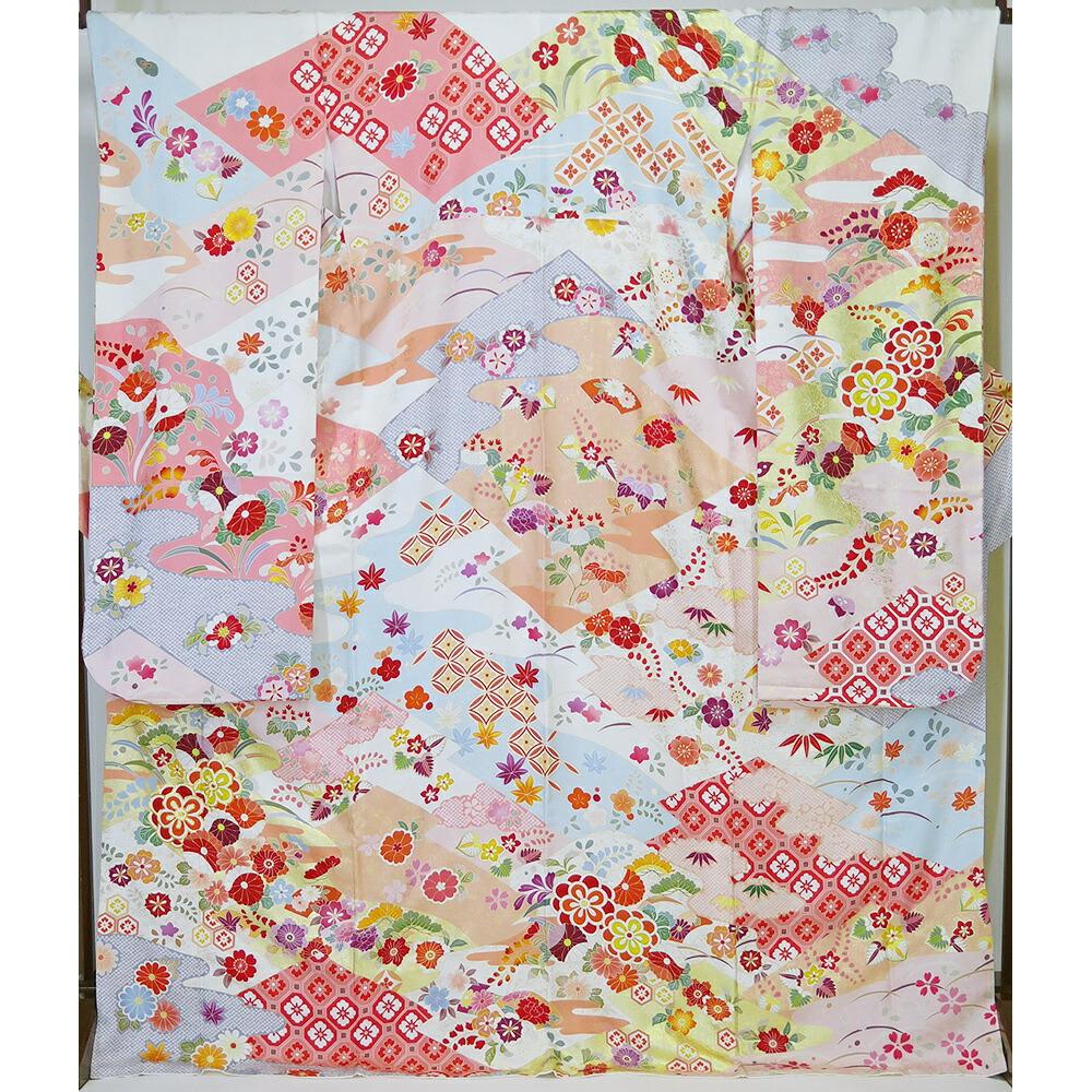 

[Used] Good condition, Yuzen pattern, classic pattern, long-sleeved kimono, white background