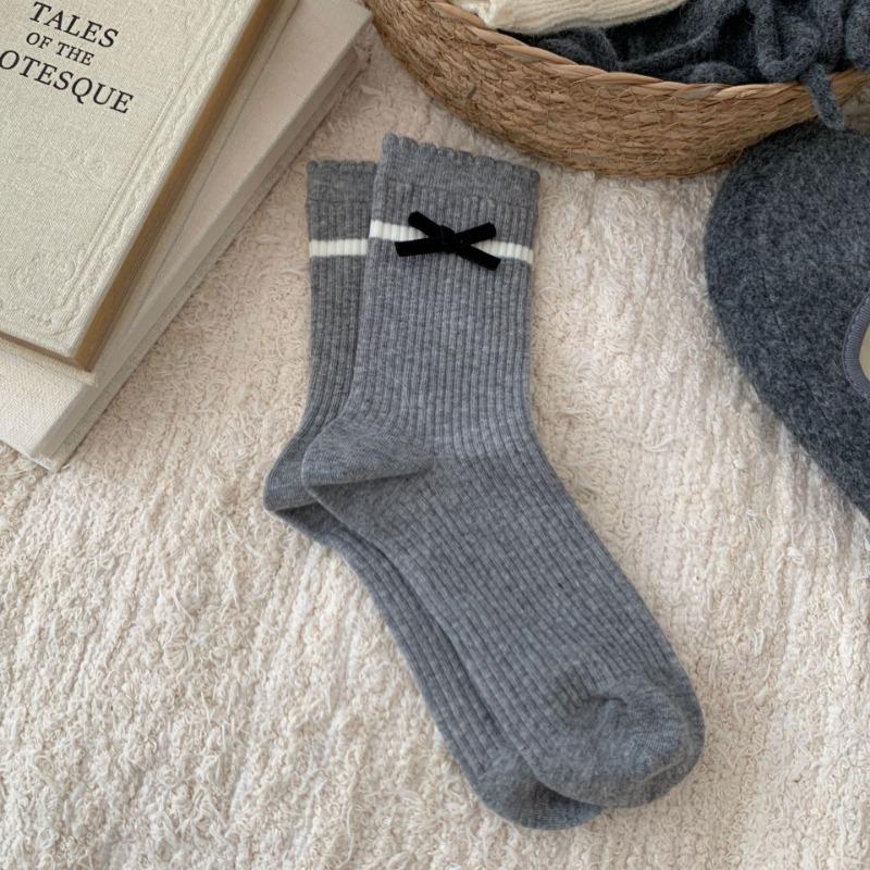 Women's Autumn Fashion New Grey Medium Tube Pile Cotton Socks