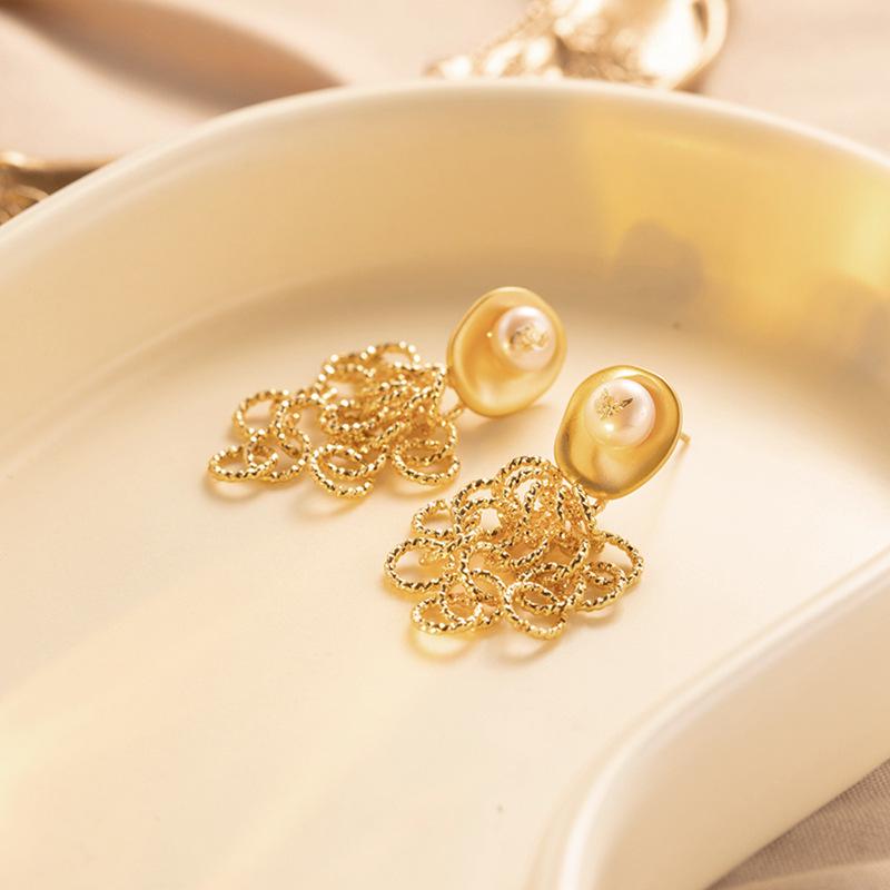 French Retro Gold & Silver Tassel Pearl Earrings: Elegant & Exquisite Lady Style