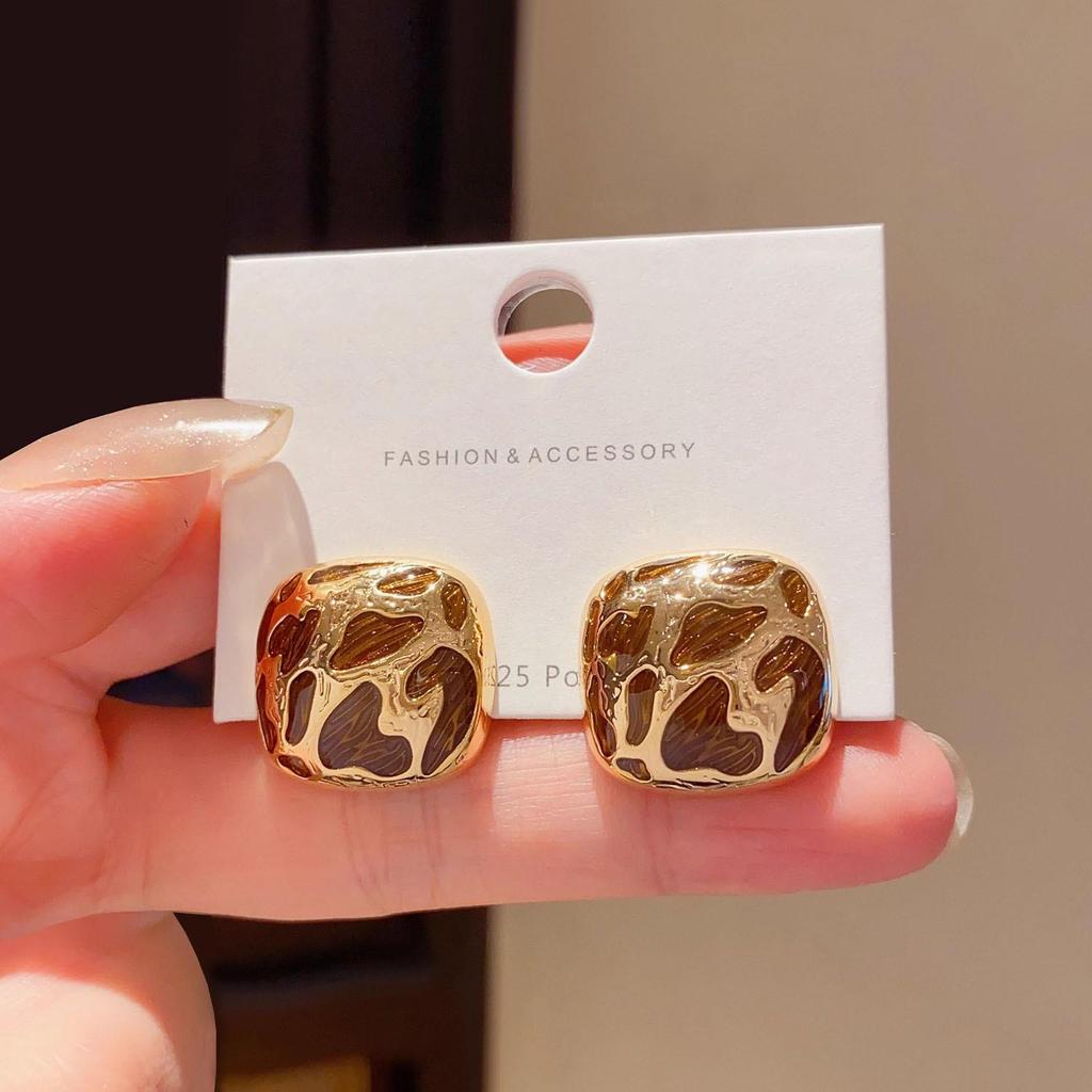 Retro Geometric Leopard Print Gold Square Stud Earrings for Women - Unique and Versatile Design