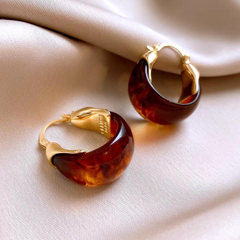 Retro Metal Earrings for Women In Europe and America, Exaggerated Geometric Earrings, Niche Design, Light Luxury, High-end, Temperament Earrings