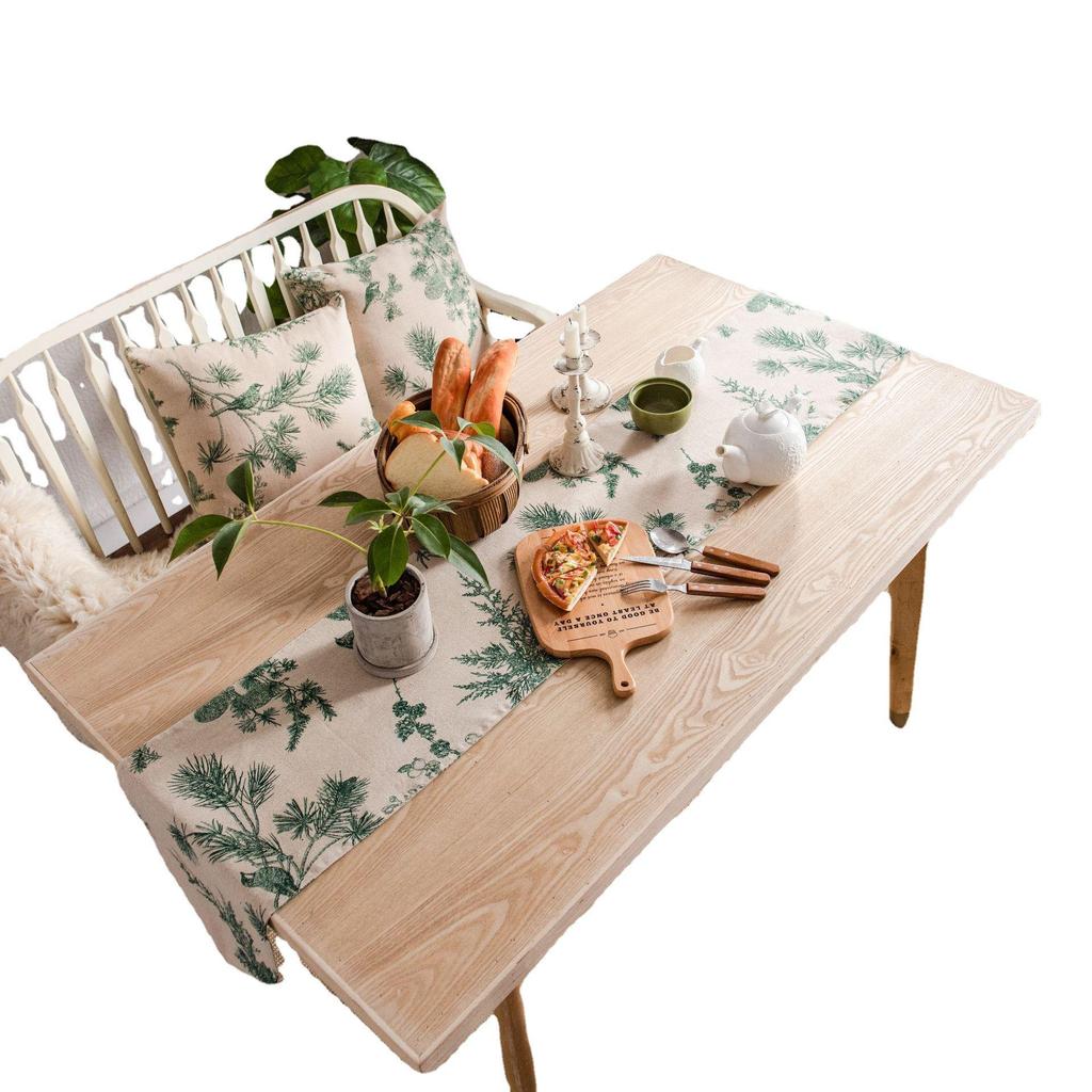 Imanqi Yun Turquoise Pinecone Print Table Runner