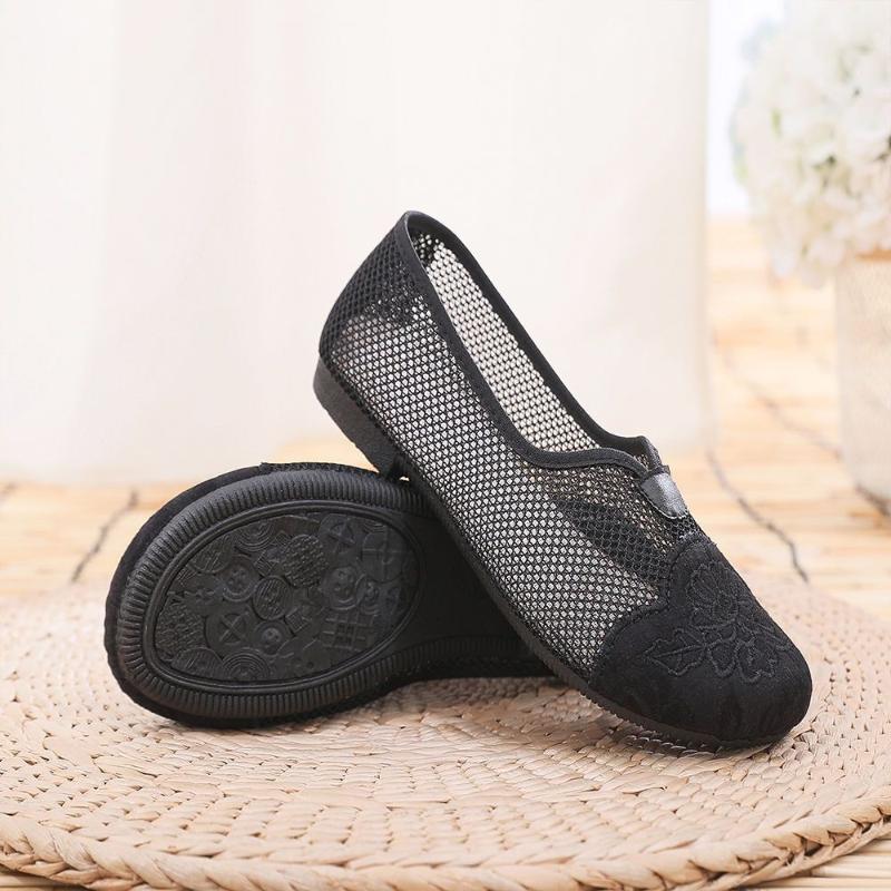 Women Mesh Breathable Shoes Ladies Embroidered One Foot Non-slip Soft Sole Comfortable Breathable Shoes Footwears
