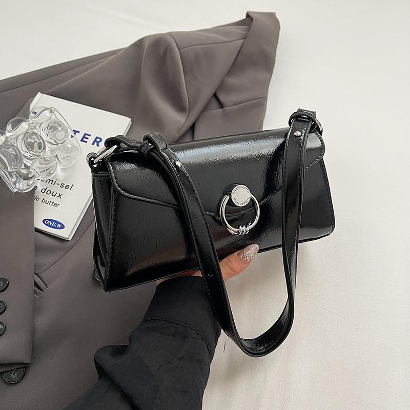 

Новая красная сумка на одно плечо из искусственной кожи с модным дизайном и клапаном, небольшая квадратная сумка для женщин на каждый день