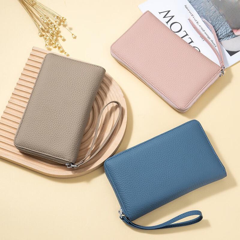 MDNGMDNG Women's RFID Blocking Leather Passport Wallet