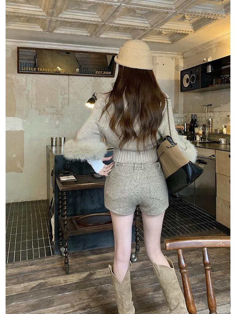 Women's High-Waisted Retro Khaki Wool Shorts - Winter Hip-Hugging A-Line Casual Straight Leg Pants