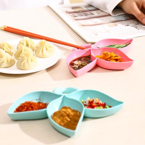 2Pcs Dipping Dish 3 Compartments Leaf Shape Food Grade Salad Dressing Anise Chili Powder Seasoning Sauce