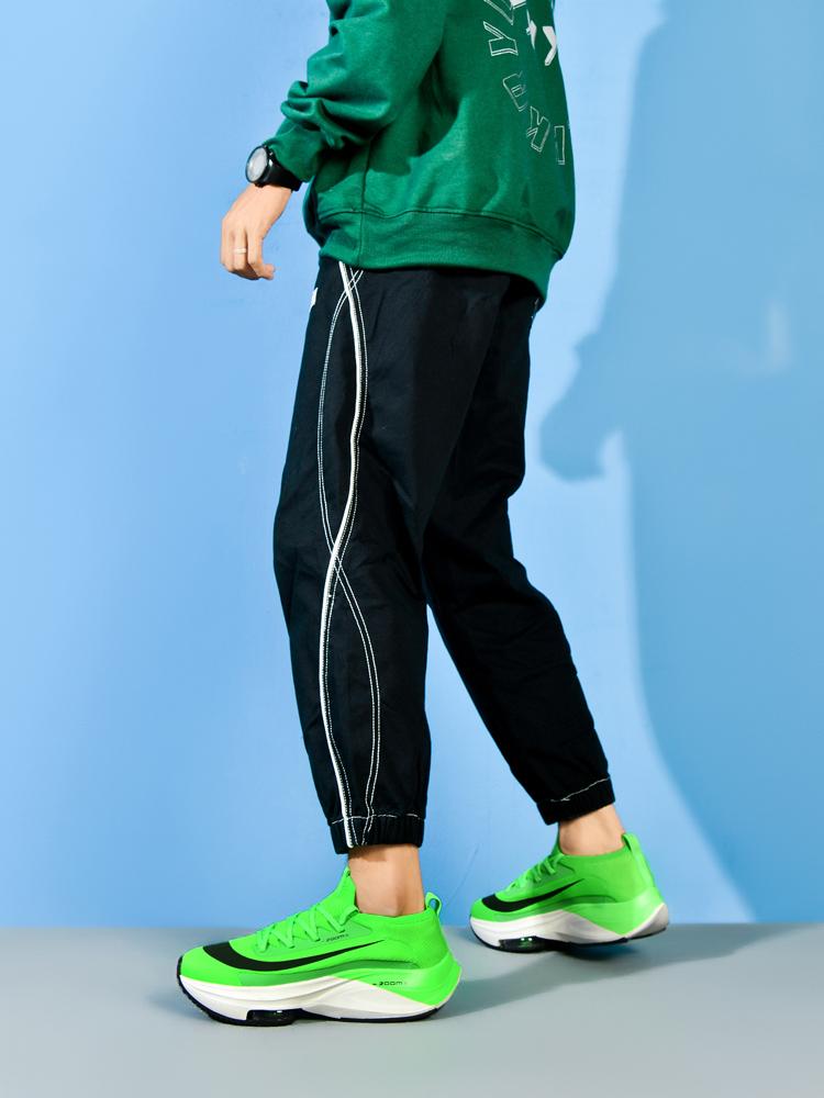 Must-Have: Trendy Basketball Shoes with Comfortable Soft Soles for Casual Sports