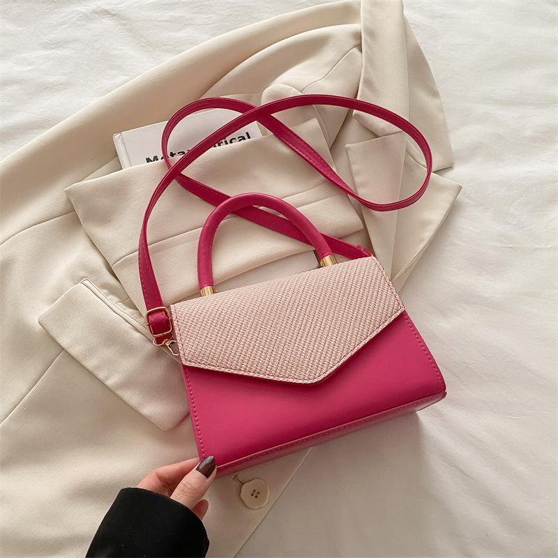Niche Design Texture Small Bag Women's 2025 New Fashion Versatile Shoulder Bag Crossbody Simple Small Square Bag