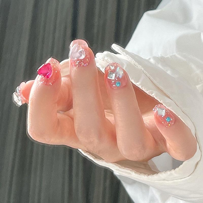 Xiaohongshu Pink Heart Diamond Nail Patches - Short Transparent Wearable Manicure Tips