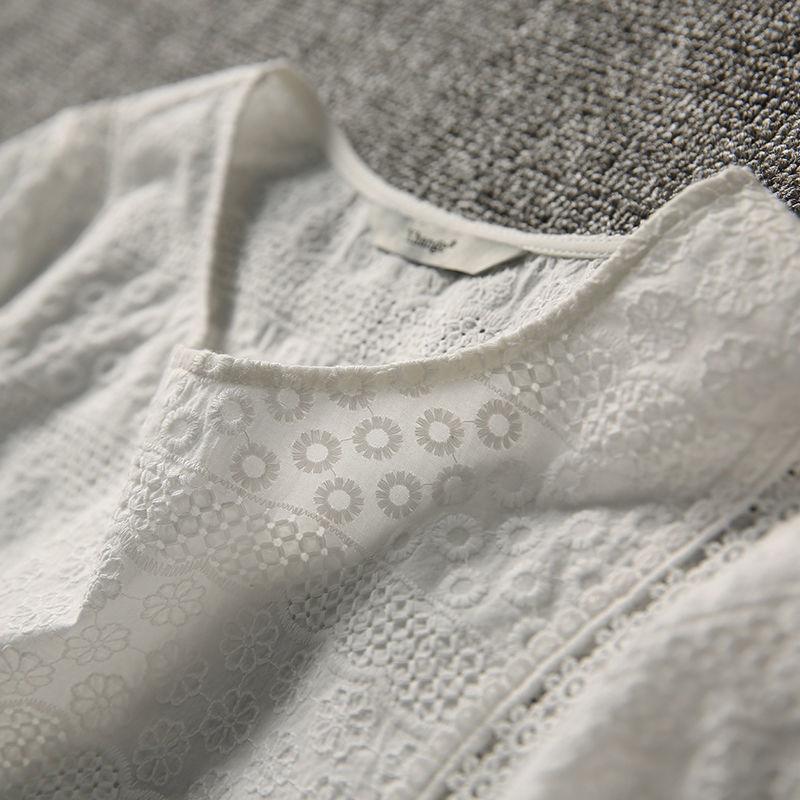 Summer Fashion Women's Lantern Sleeve Loose Shirts Embroidery  Lace O-neck Casual Blouses Plus Size