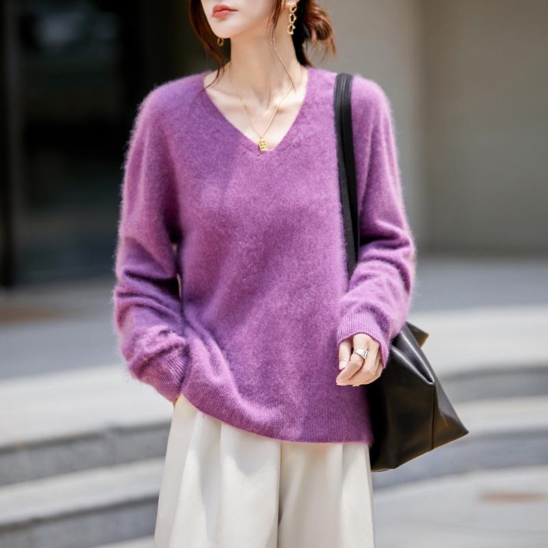 Dámský podzimní/zimní svetr s V-výstřihem, bezešvý, z broušené vlny - volný pletený pulovr