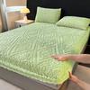 Coral Velvet Bedsheet Bedspread Milk Velvet Mattress Protective Cover Winter Plush Insulation Bedspread Single Queen King Size