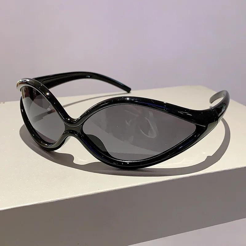 

Y2K Vintage Luxury Brand Designer Oversized Cat Eye Sunglasses Women For Men Sun Glasses Punk Popular Outdoor Eyeglasses UV400
