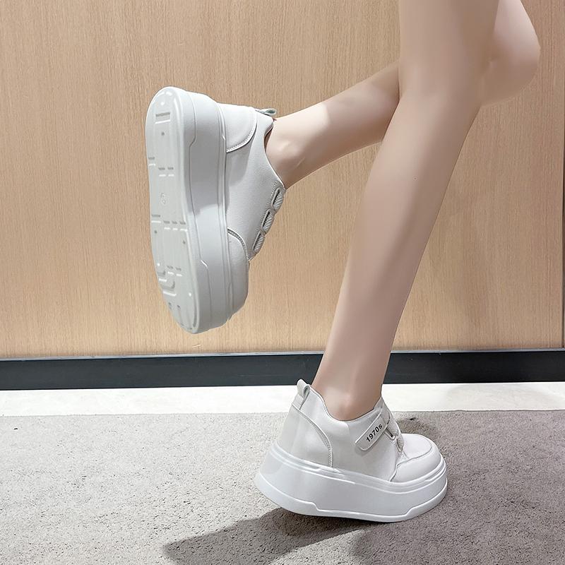 Fashion Women's Casual Sneakers Lightweight Thick Bottom Fashionable Comfortable All-Match Autumn Winter New Style Basketball Shoes