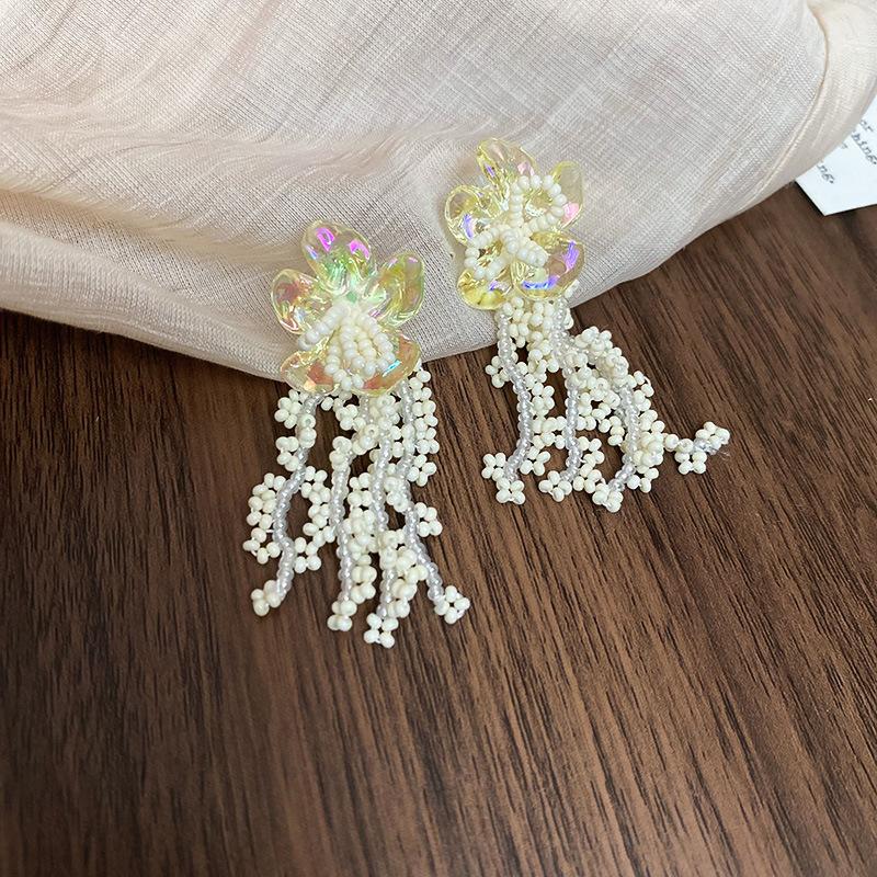 Small Fresh Grape Flower Fringed Earrings Korean Girl Heart Sweet Stud Earrings New Cute Versatile Earrings