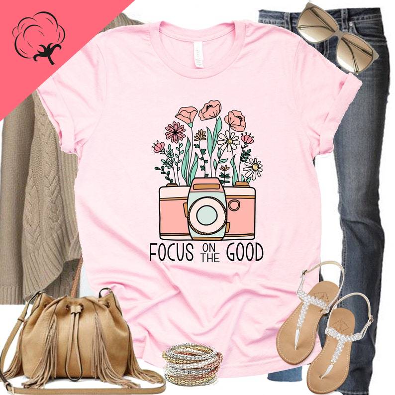 Focus on The Good Shirt Floral Camera Retro Style Boho Flower T-shirt Wildflower Women Graphic T Shirts Girls Clothing S