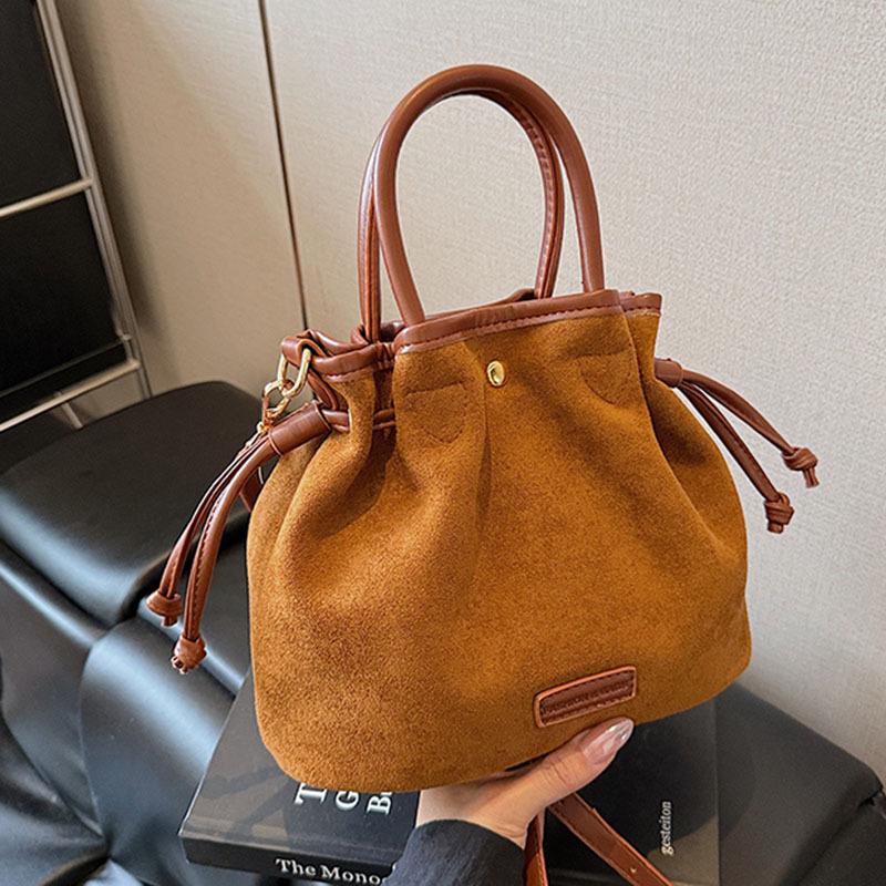 

Suede bag women s autumn and winter drawstring pleated messenger bag high-end retro bucket bag коричневый